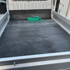 車検満タン極上希少サンバートラック四駆　超低走行の画像