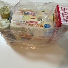 明治　ほほえみらくらくミルク　200ml×8本アタッチメント付きの画像