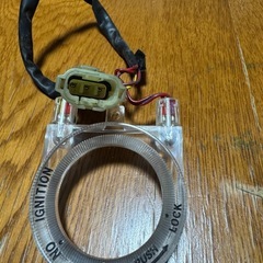 フォルツァZ     MF08前期　イグニッションキーパネル　実働外し　  の画像