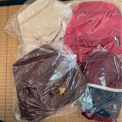 まとめ売り！弁当箱、クッション、カバンの画像