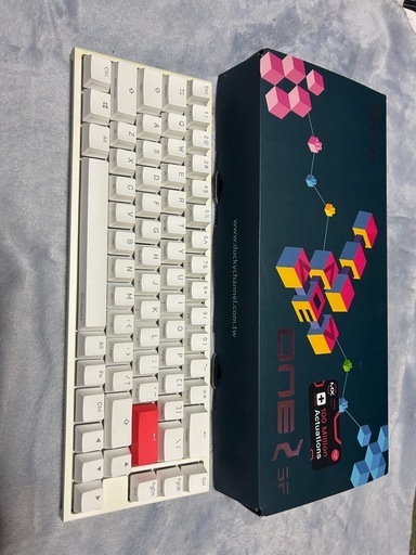 周辺機器 Ducky One 2 SF Pure White RGB 65% version