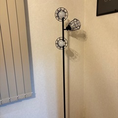リモコン付きスタンドライトの画像