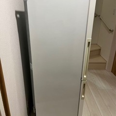 【取引中】シャープノンフロン冷凍冷蔵庫SJ-PD27B-Wの画像
