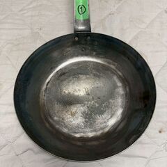 伊勢工業 鉄製フライパン 28cm 厨房 厨房機器 店舗 店舗用品 調理器具 キッチン用品 スキレット 本格鍋 片手鍋 中華鍋 ① Y2322の画像