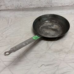 伊勢工業 鉄製フライパン 28cm 厨房 厨房機器 店舗 店舗用品 調理器具 キッチン用品 スキレット 本格鍋 片手鍋 中華鍋 ① Y2322の画像