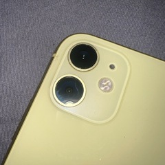iPhone11 イエロー 本体 64gbの画像