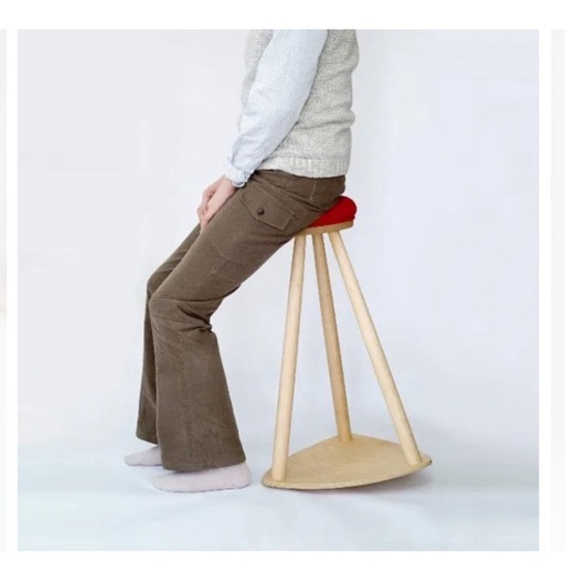 【cosine】天然木　赤い帽子のキッチンスツール　椅子