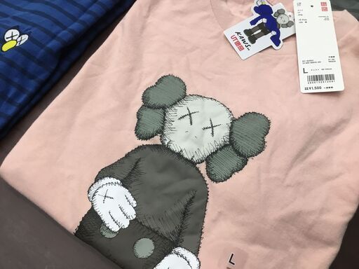 【?貴重】【新品・タグ付き】KAWS UNIQLO カウズ ユニクロ コラボ 半袖シャツ   メンズ Lサイズ