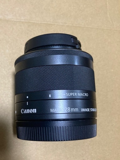 Canon　キヤノン EF-M28mm F3.5 マクロ IS STM
