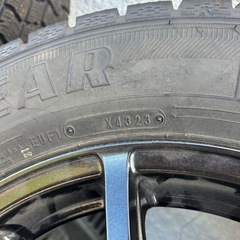 スタッドレスタイヤ
の画像