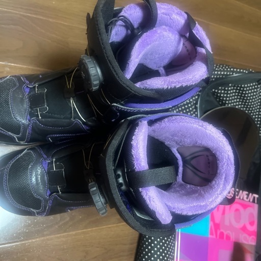 値下げブーツ売れました。スノーボード3点セット　美品　