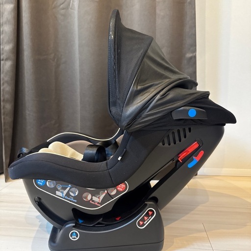 取引中 極美品 マムズキャリー チャイルドシート