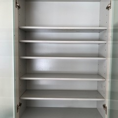 食器棚の画像