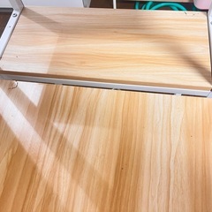 決まりました 机　本棚付き　無料で譲りの画像