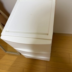 無料収納ケースの画像