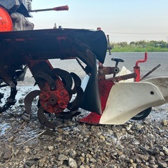 クボタ 管理機 TS700W 培土器付 正・逆転ロータリー　ハンドル上下回転　耕運機 家庭菜園　最大6.2馬力　畝立て Wタイヤ 土あげ 溝上げ　揚土　畝上げ　培士　溝掘り　跳ね上げ 宮崎　簡易始動動画ありの画像