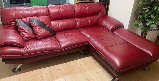 定価149,000円　美品　本革　カウチソファ　ソファ　レッド　赤　クッション付き　ニトリ