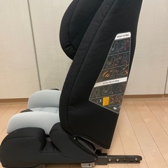 【美品】チャイルドシートとベビーキャリーのセットですの画像