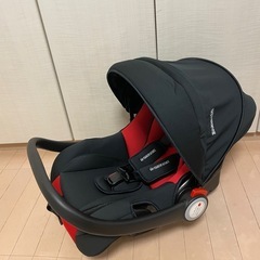 【美品】チャイルドシートとベビーキャリーのセットですの画像
