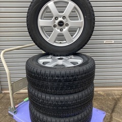 No.126スタットレスタイヤ195/65/15 5H PCD114.3 アルミ付4本セットの画像