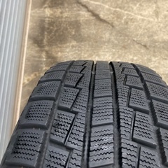 No.126スタットレスタイヤ195/65/15 5H PCD114.3 アルミ付4本セットの画像