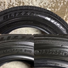 B-38 タイヤ 中古 BRIDGESTONE STUDLESS BLIZZAK VRX3 195/65R15の画像