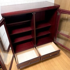 アンティーク家具　ガラスキャビネット の画像