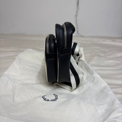 フラッドペリーの画像