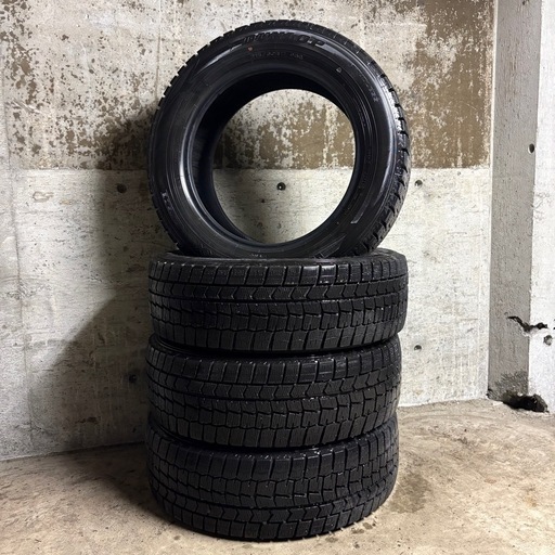 B-40 タイヤ 中古 DUNLOP STUDLESS WINTERMAXX  WM02 215/60R17
