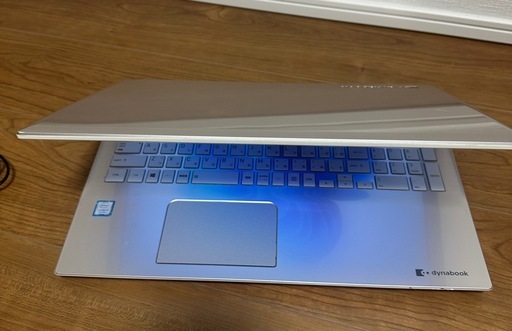東芝 AZ45/CG 第7世代 i5 メモリ8GB SSD256GB