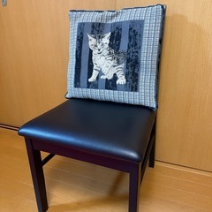 【無料】クッション・座布団🐈猫刺繍の画像