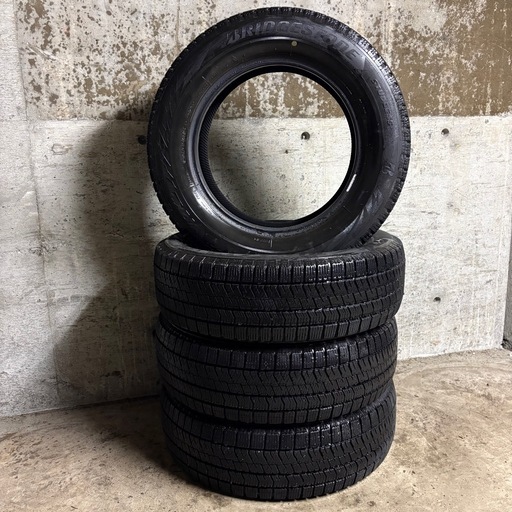 B-42 タイヤ 中古 BRIDGESTONE STUDLESS BLIZZAK VRX2 195/65R15