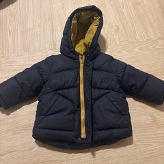 ZARAダウンジャケット80サイズの画像