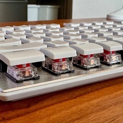 ROCCAT VULCAN TKL PRO 赤軸 動作品の画像