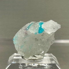 パライバトルマリン ネオンブルー 鉱物 鉱物標本 ジュエリー 宝石の画像