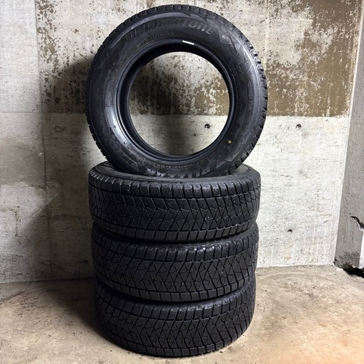 B-43 タイヤ 中古 BRIDGESTONE STUDLESS BLIZZAK DM-V2 225/65R17