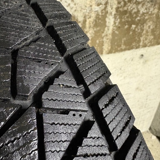 B-43 タイヤ 中古 BRIDGESTONE STUDLESS BLIZZAK DM-V2 225/65R17