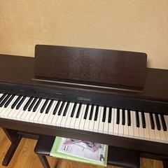 電子ピアノの画像