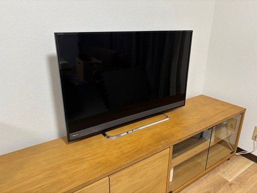 東芝　REGZA 
40インチ