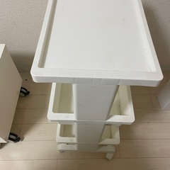 収納家具の画像