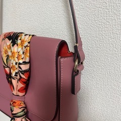 H＆M ショルダーバッグ スカーフの画像