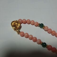 ●沖縄本サンゴ●silver刻印有留め金（画像５）、（サンゴ色はピンクとグリーン）、約４ｍｍと控えめの大きさ、状態未使用で本体は綺麗です。長期保管で箱は傷み有画像参照、、★お手数をおかけしますプロフィール必読ですの画像