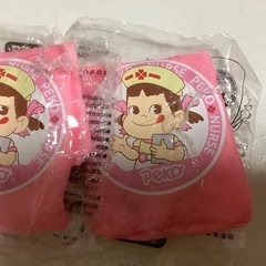 不二家　ペコちゃんバニティバッグ　ポーチ　ミニ救急グッズ　15点の画像