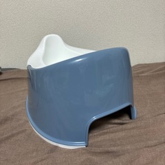 ベビービョルン　おまる　ブルーの画像