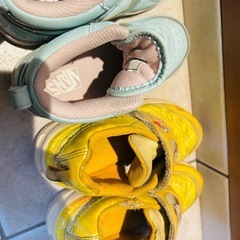 キッズ　17cm VANS ディズニー　ベル　二足スニーカー　の画像