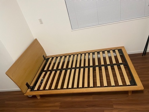 無印良品　セミダブルベッドフレーム