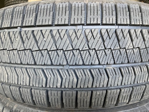 【お取引決まりました】BRIDGESTONE 215/50R17 21年製　冬タイヤ
