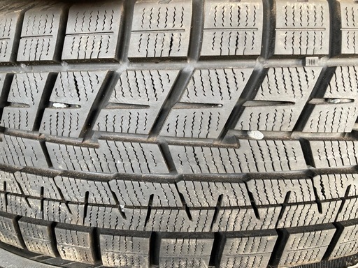 YOKOHAMA 185/65R15 23年製　冬タイヤ　バリ溝
