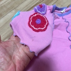 しまむら×Akureコラボ✨ほぼ未使用✨花柄ワッペン✨リブTシャツ✨の画像