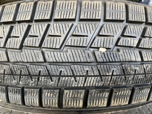 YOKOHAMA 185/65R15 24年製＋23年製　冬タイヤ　バリ溝
